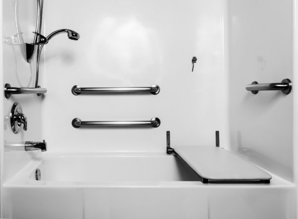 Accessible Tub Installation in Dallas