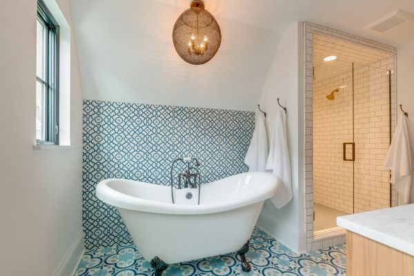 Clawfoot Tub Installation in Dallas