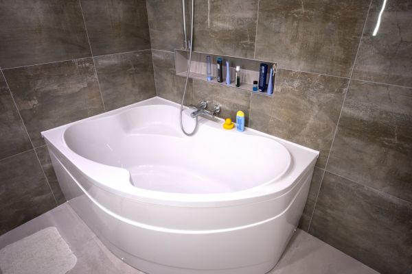 Large Bathtub Installation in Dallas